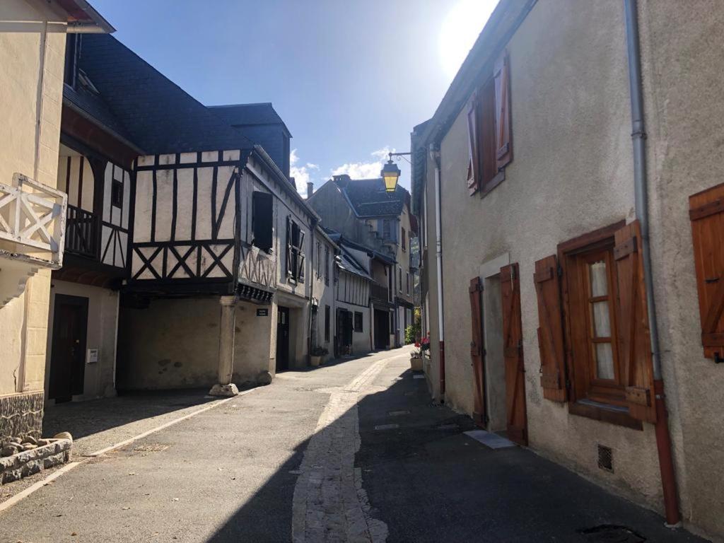 Agreable Maison Au Centre D'Arreau Pour 8 Pers Exterior photo